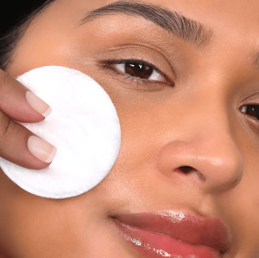 Glamour Us_Moira_Skincare_5.7% AHA Gentle Exfoliant__OCE - 001 The best affordable Latina and Mexican makeup, beauty and cosmetics supply store in Chula Vista, San Diego