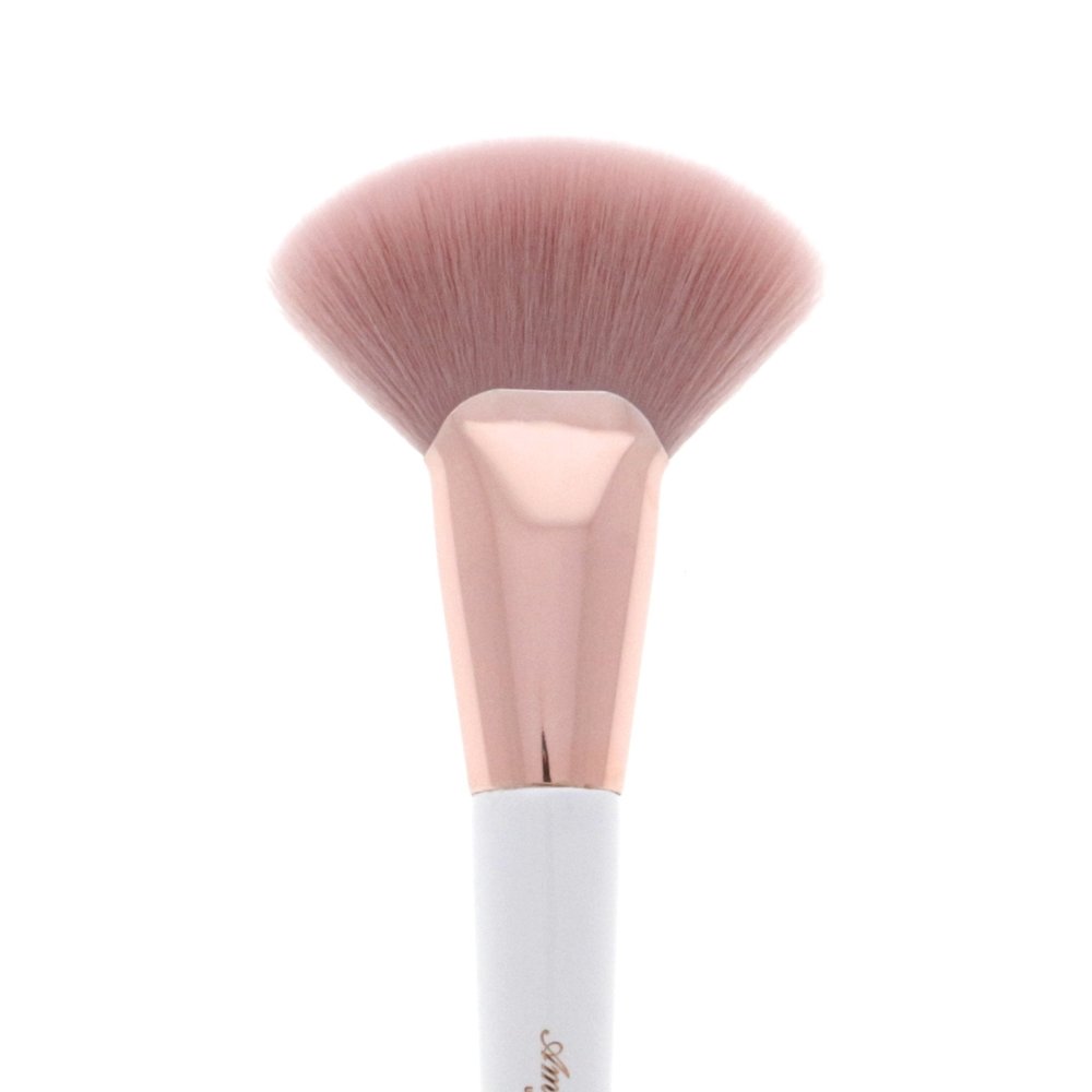 Glamour Us_Amorus_Tools & Brushes_Bronzer & Higlighter 209 - Luxe Basics Makeup Brush__PBR - 09 The best affordable Latina and Mexican makeup, beauty and cosmetics supply store in Chula Vista, San Diego