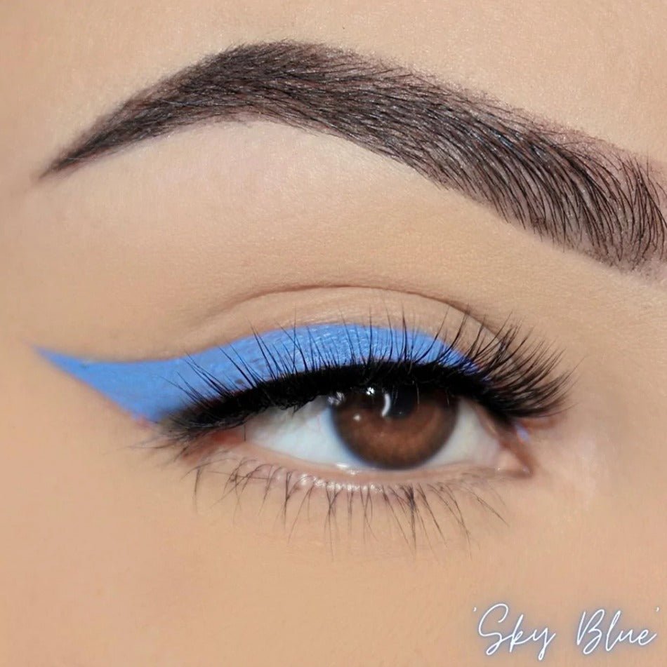 Glamour Us_L.A. Colors_Makeup_Mark & Line Felt Tip Liquid Eyeliner_Sky Blue_CLE827 The best affordable Latina and Mexican makeup, beauty and cosmetics supply store in Chula Vista, San Diego