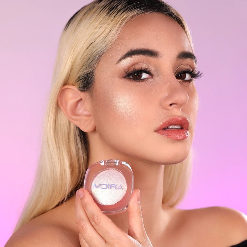 Glamour Us_Moira_Makeup_Dreamlight Highlighter_Dreamlight_DHL001 The best affordable Latina and Mexican makeup, beauty and cosmetics supply store in Chula Vista, San Diego