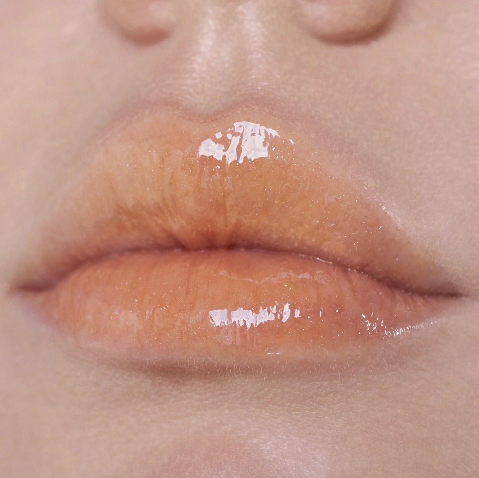Glamour Us_Moira_Makeup_Glow Getter Hydrating Lip Oil_Gleam Glow_GLO006 The best affordable Latina and Mexican makeup, beauty and cosmetics supply store in Chula Vista, San Diego