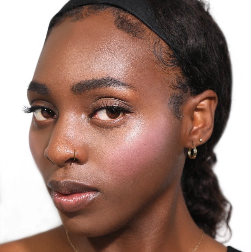 Glamour Us_Moira_Makeup_Love Steady Liquid Blush_Forever Mine_LLB001