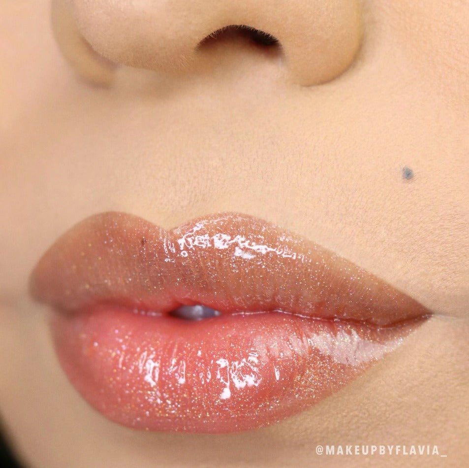 Glamour Us_Moira_Makeup_Luminizer Lip Gloss_Fairy Love_LLG008 The best affordable Latina and Mexican makeup, beauty and cosmetics supply store in Chula Vista, San Diego