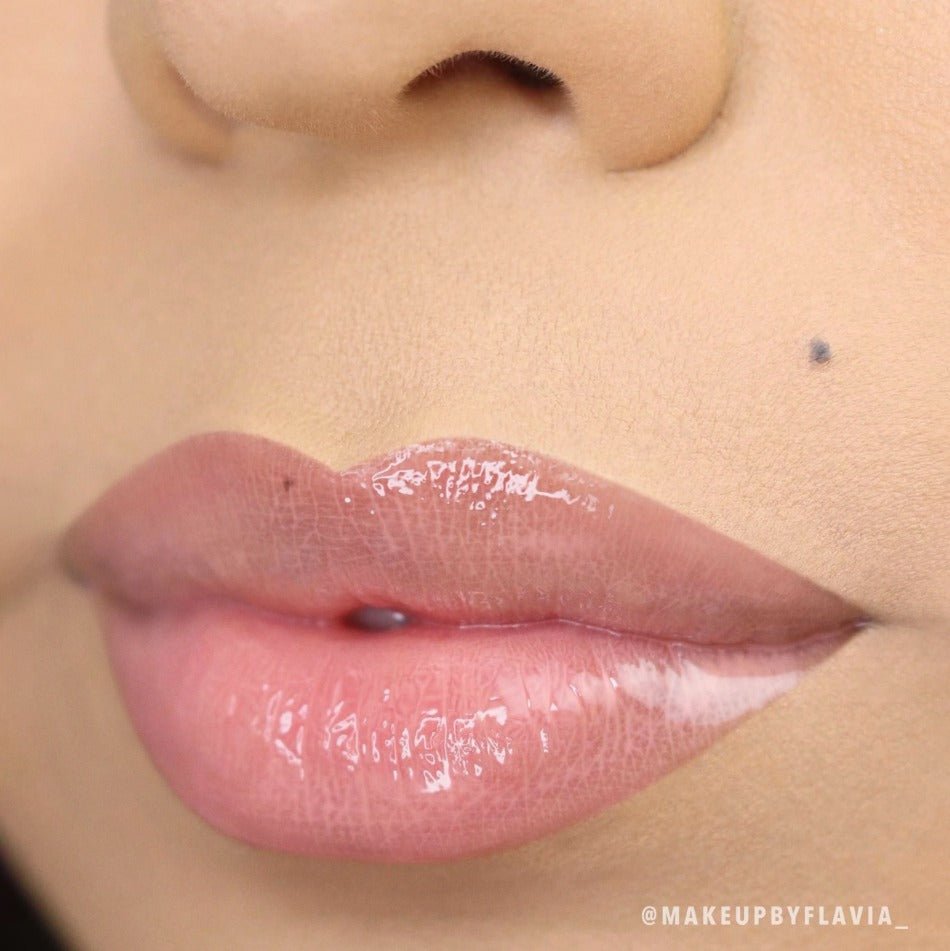 Glamour Us_Moira_Makeup_Luminizer Lip Gloss_Fancy_LLG004 Latina makeup, beauty and skincare supply store Mexican makeup products