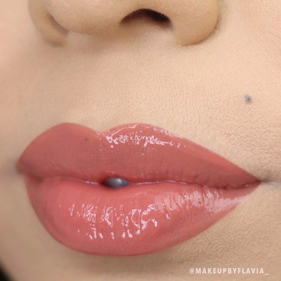 Glamour Us_Moira_Makeup_Luminizer Lip Gloss_Juliette_LLG018 The best affordable Latina and Mexican makeup, beauty and cosmetics supply store in Chula Vista, San Diego