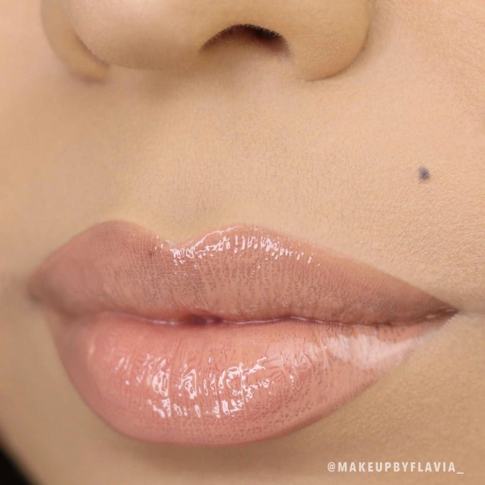 Glamour Us_Moira_Makeup_Luminizer Lip Gloss_Lucky Charm_LLG006 The best affordable Latina and Mexican makeup, beauty and cosmetics supply store in Chula Vista, San Diego