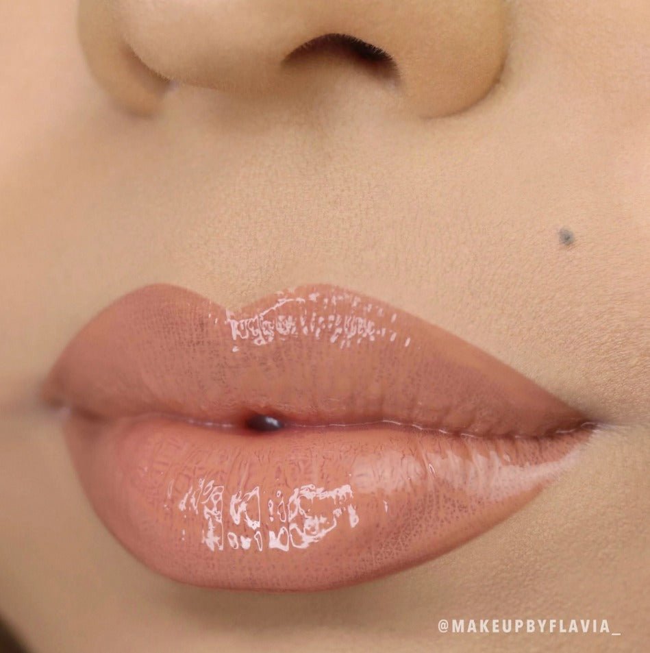 Glamour Us_Moira_Makeup_Luminizer Lip Gloss_Main Squeeze_LLG015 The best affordable Latina and Mexican makeup, beauty and cosmetics supply store in Chula Vista, San Diego