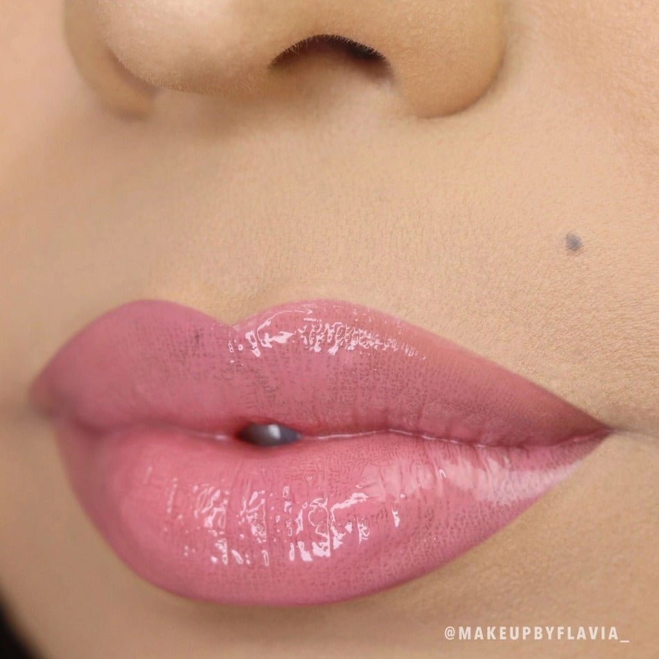 Glamour Us_Moira_Makeup_Luminizer Lip Gloss_Queenly_LLG014 Latina makeup, beauty and skincare supply store Mexican makeup products