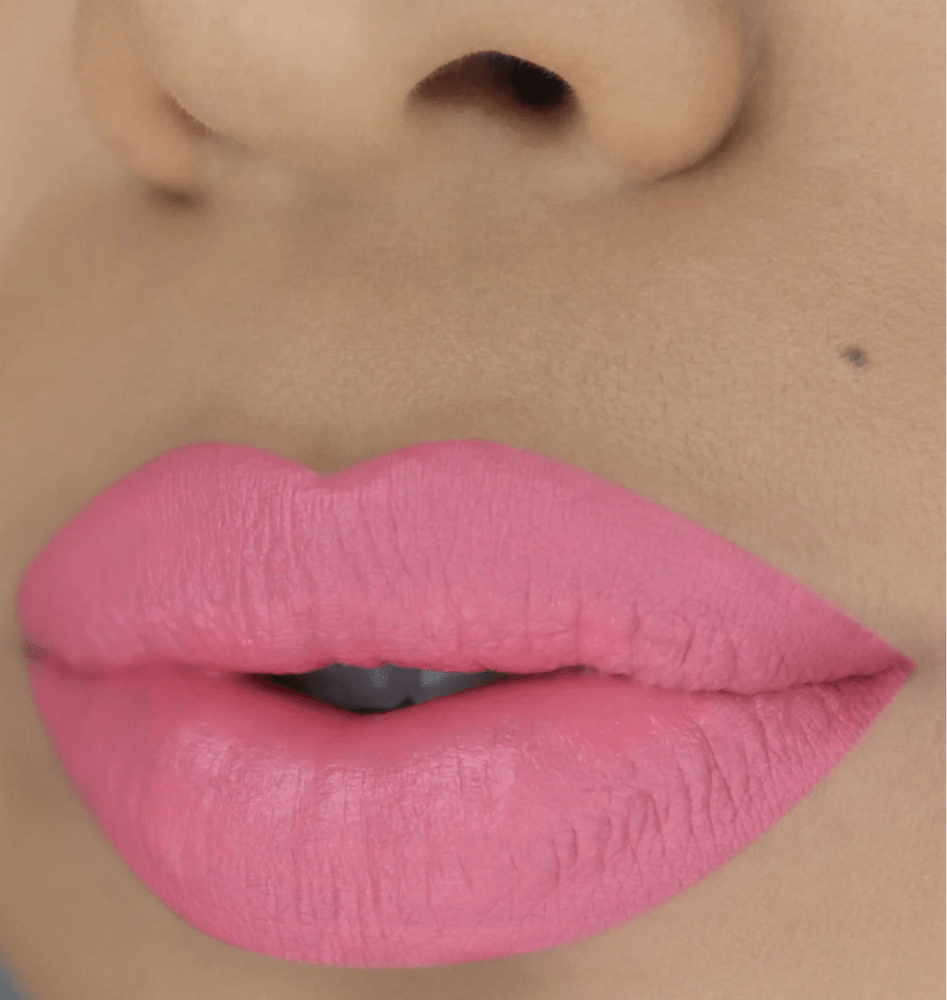Glamour Us_Moira_Makeup_Matte Liquid Lipstick_Rosey_MLL024