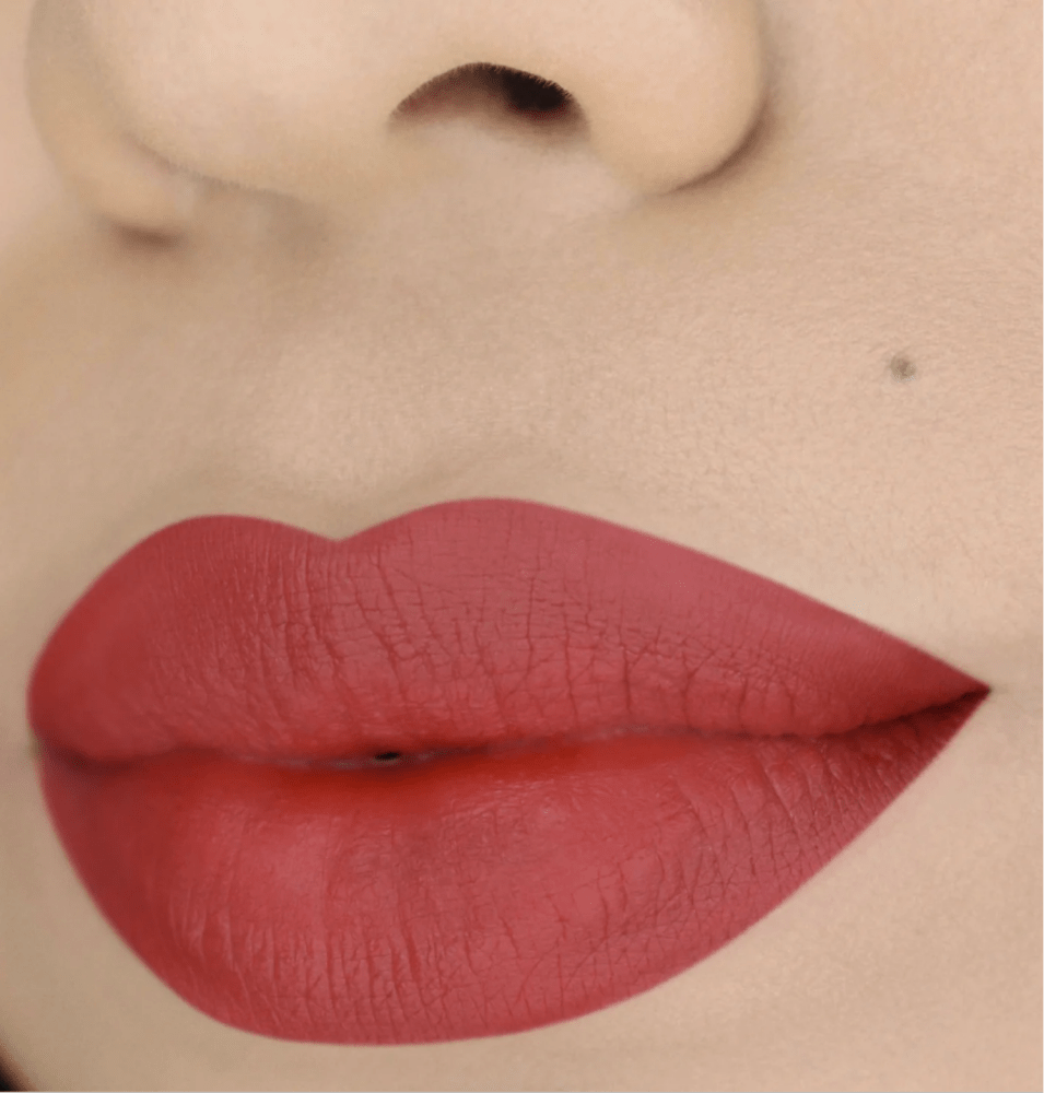 Glamour Us_Moira_Makeup_Matte Liquid Lipstick_Roulette_MLL013