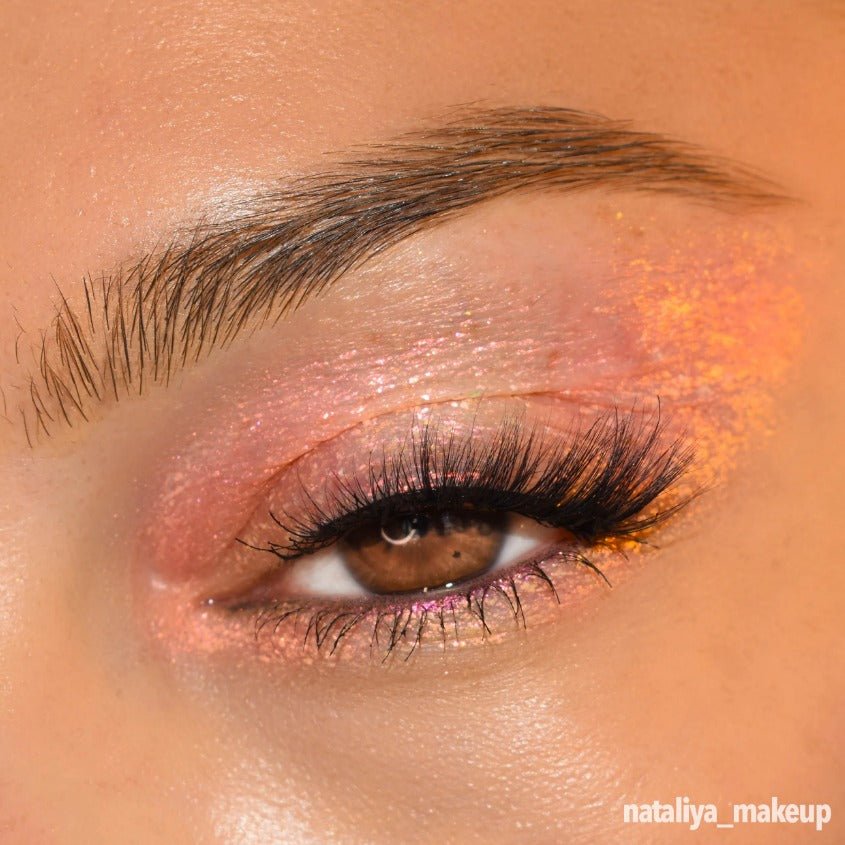 Glamour Us_Moira_Makeup_Space Chameleon Multichrome Shadow_Helios_SCS005 The best affordable Latina and Mexican makeup, beauty and cosmetics supply store in Chula Vista, San Diego