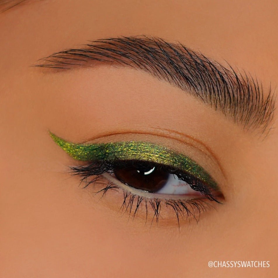 Glamour Us_Moira_Makeup_Supernova Multichrome Gel Liner_Rhea_SMGL007 The best affordable Latina and Mexican makeup, beauty and cosmetics supply store in Chula Vista, San Diego