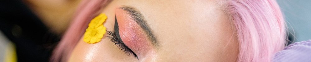 Best Festival Makeup - Glamour Us