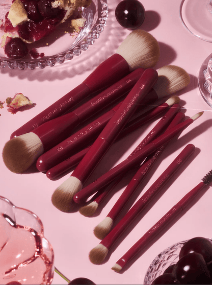 Glamour Us_Beauty Creations_Tools &amp; Brushes_A Cherry - Sweet Holiday Mini Travel 10pc Brush Set__XM26-CSH The best affordable Latina and Mexican makeup, beauty and cosmetics supply store in Chula Vista, San Diego