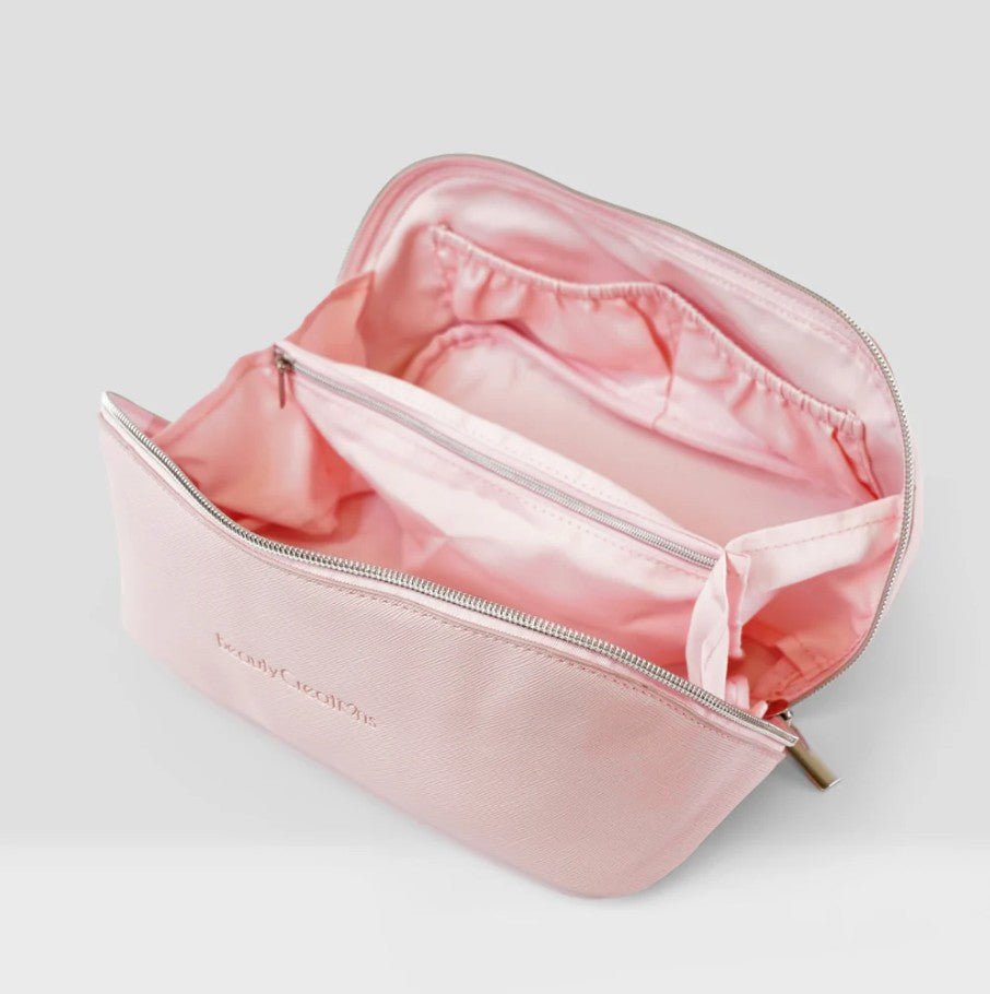 best large travel makeup bag Hudson + Bleecker Voyager Toiletry our Travel bag adds a unique element to your life !! Best Makeup Bags for Travel,