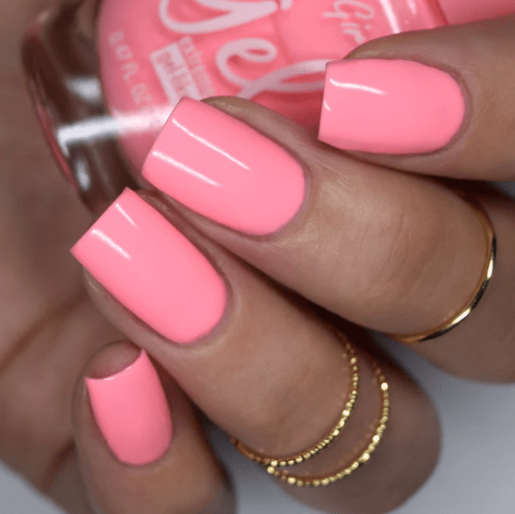 Glamour Us_L.A. Girl_Nails_Gel Extreme Shine_Giggles_GNL918