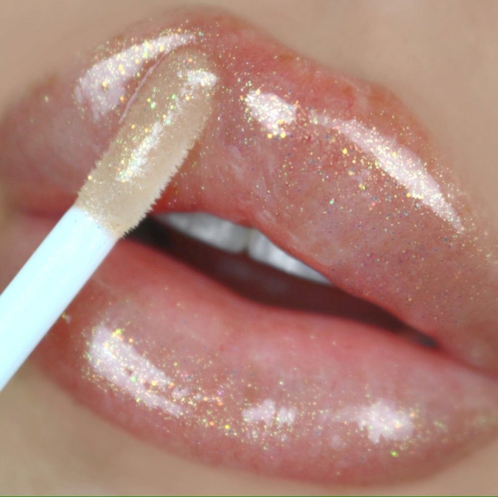 Glamour Us_Beauty Creations_Makeup_Ultra Dazzle Lipgloss_Golden Girl_BCLG03 The best affordable Latina and Mexican makeup, beauty and cosmetics supply store in Chula Vista, San Diego