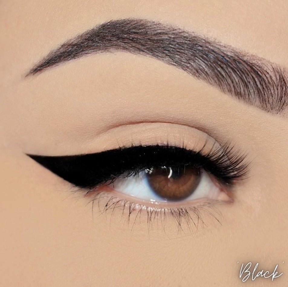 Glamour Us_L.A. Colors_Makeup_Mark &amp; Line Felt Tip Liquid Eyeliner_Black_CLE823 The best affordable Latina and Mexican makeup, beauty and cosmetics supply store in Chula Vista, San Diego