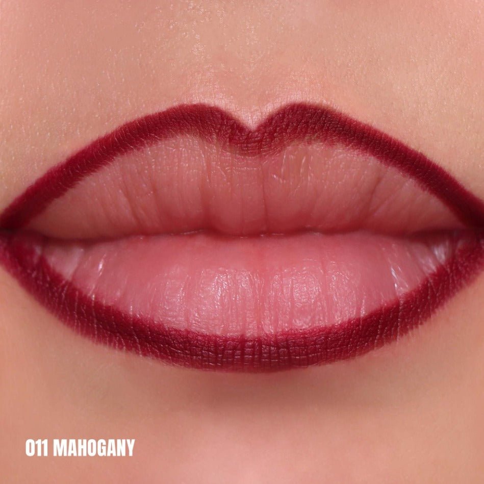 Glamour Us_Moira_Makeup_Flirty Lip Pencil_Mahogany_FLL011