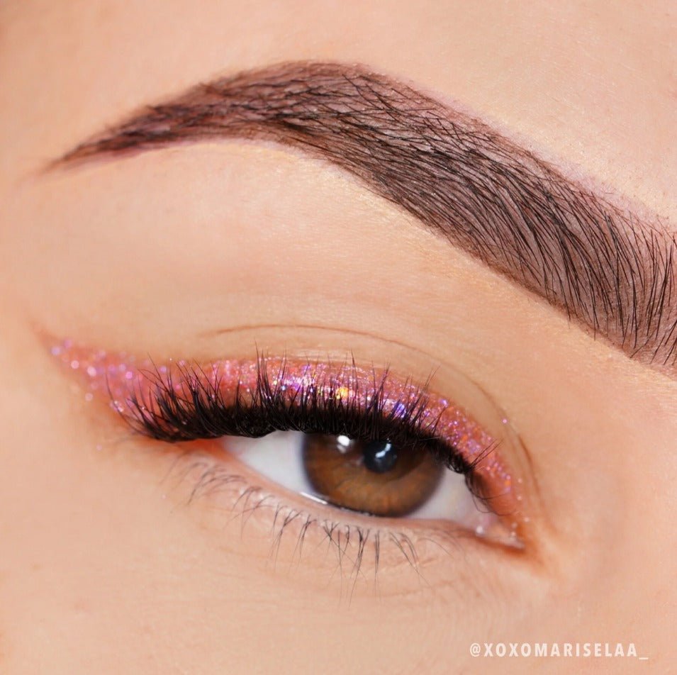 Glamour Us_Moira_Makeup_Glitter Glitter Liner_Sugar Bomb_GGL001 Latina makeup, beauty and skincare supply store Mexican makeup products