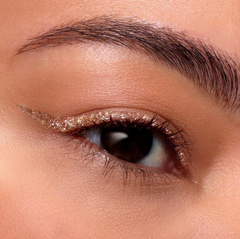 Glamour Us_Moira_Makeup_Glitter Glitter Liner_Sugar Bomb_GGL001 Latina makeup, beauty and skincare supply store Mexican makeup products