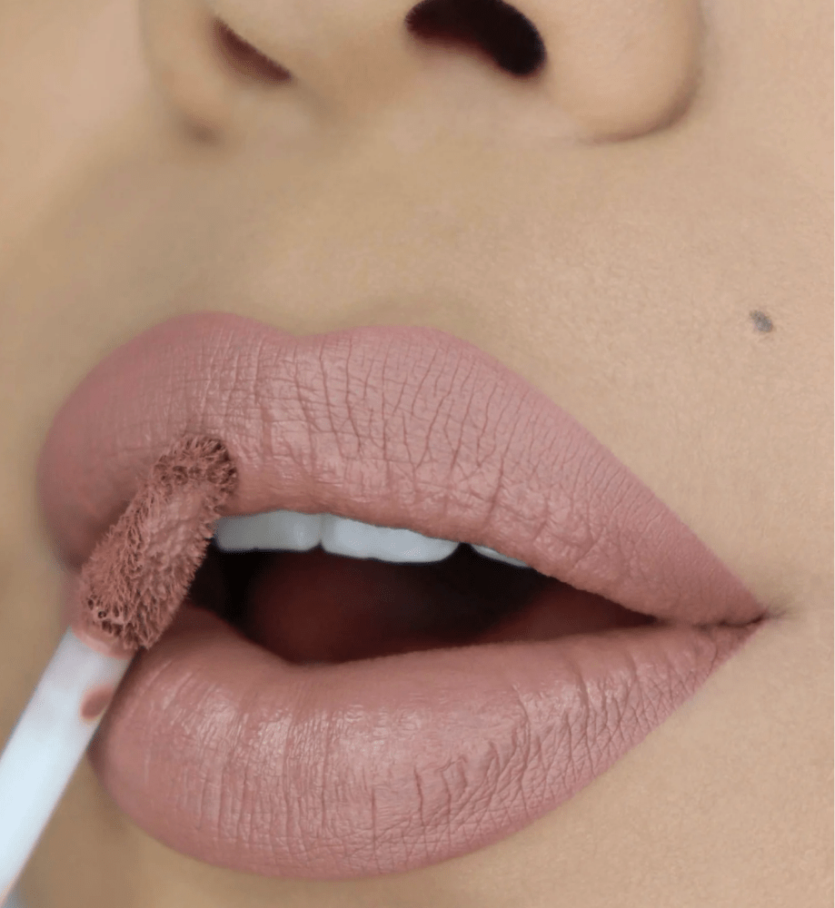 Glamour Us_Moira_Makeup_Matte Liquid Lipstick_Sweetest_MLL030