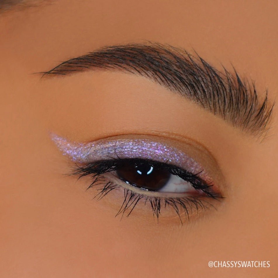 ADJD Colourful Shimmer 18 Eyeshadow, 3 highliter and 3 Shades Make